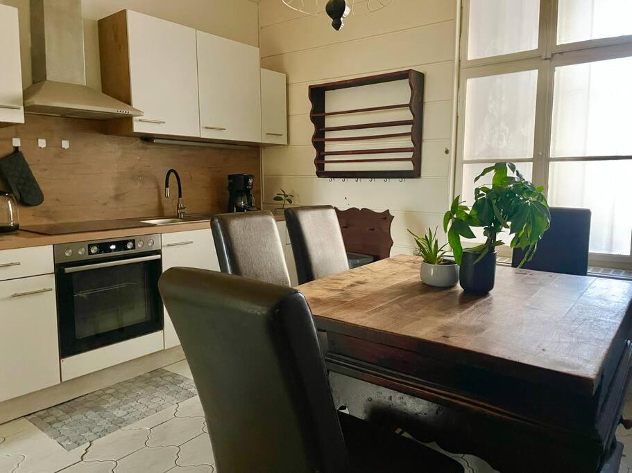 110m2 Stylish 4 Bedroom Apartment Wien